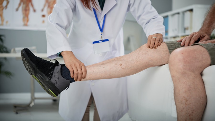 Where Can You Find the Best Sports Injury Specialist in Noida for Athletes and Active Individuals?